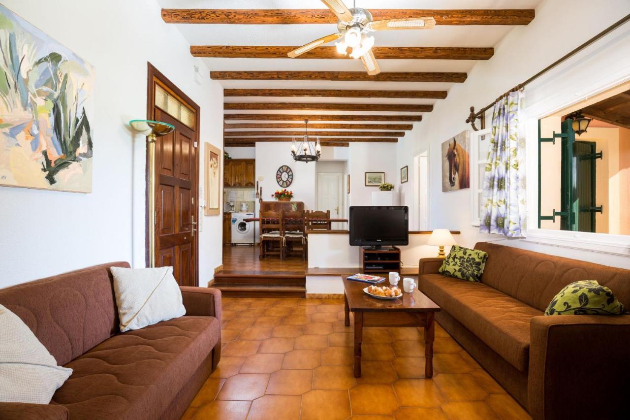 Villa Angelos Ахарави Екстериор снимка